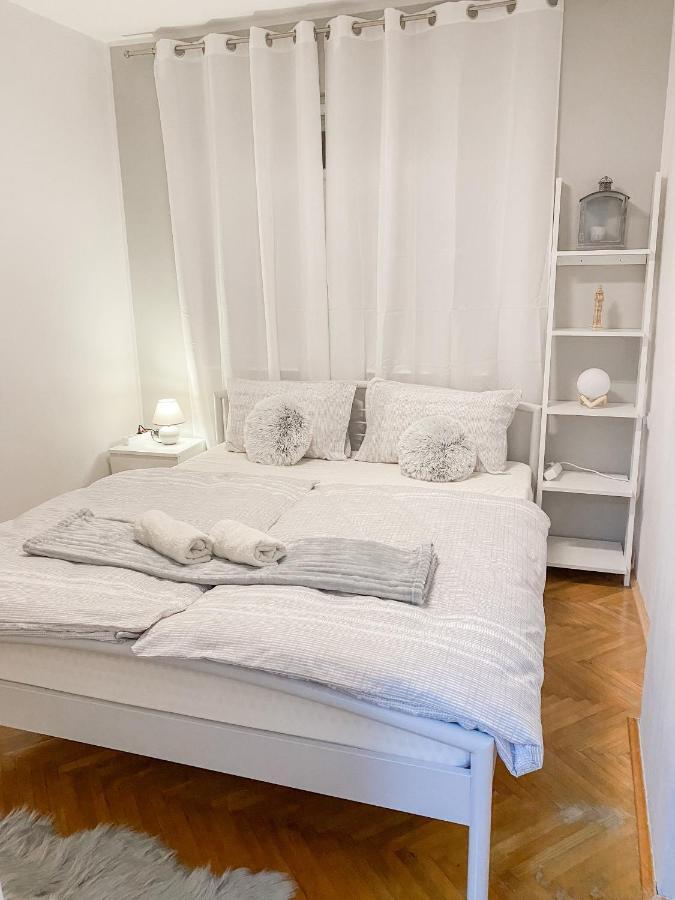 House Marin - Whole House *
